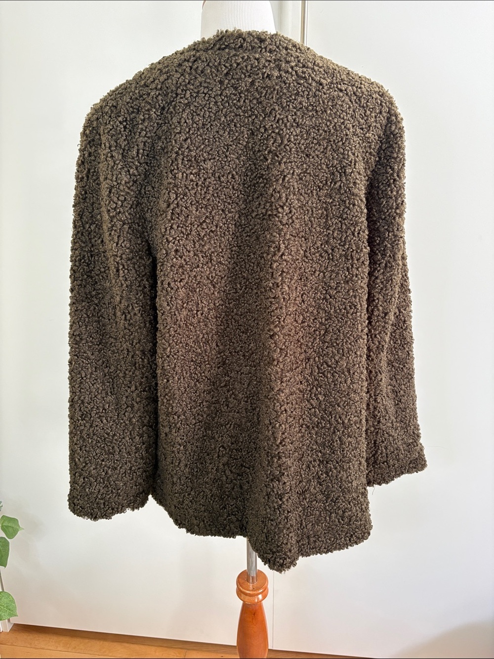 Max Studio Chocolate Brown with a tint of Olive Teddy Coat L - Picture 8 of 8